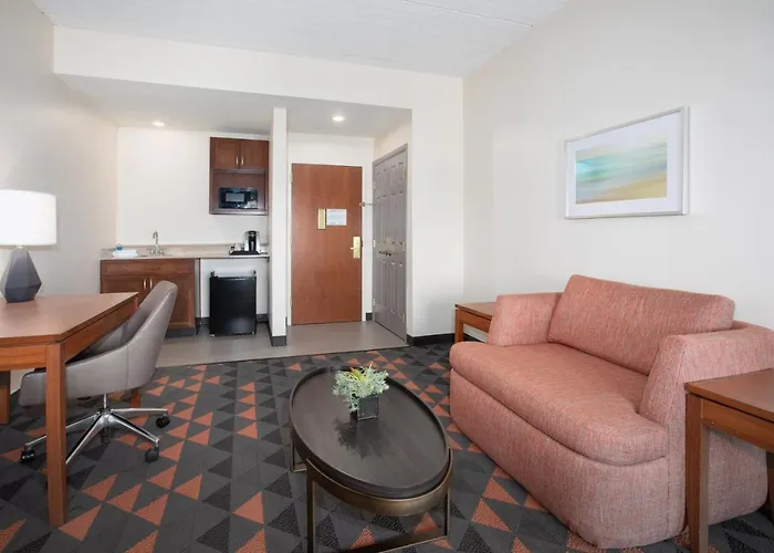 & - West Phoenix Area By Ihg Goodyear