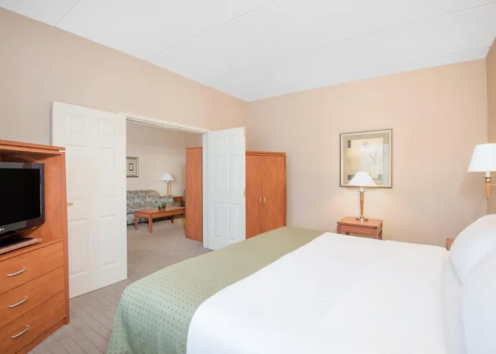 & - West Phoenix Area By Ihg Hotel