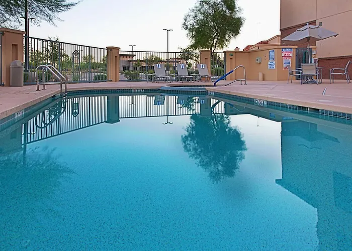 & - West Phoenix Area By Ihg 3*