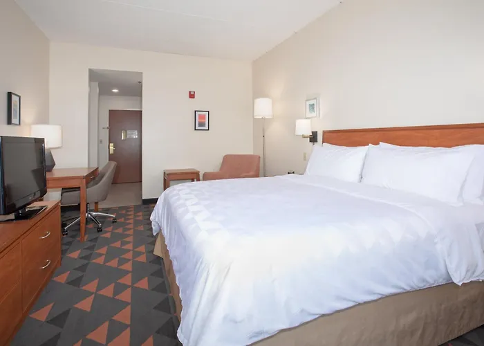 & - West Phoenix Area By Ihg 3* Goodyear