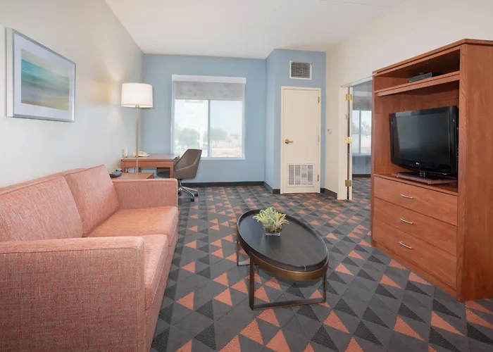 & - West Phoenix Area By Ihg 3* Goodyear