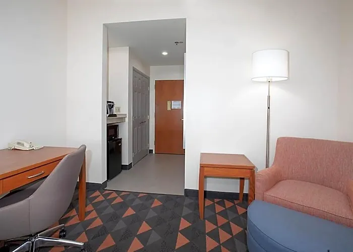 & - West Phoenix Area By Ihg Hotel 3*