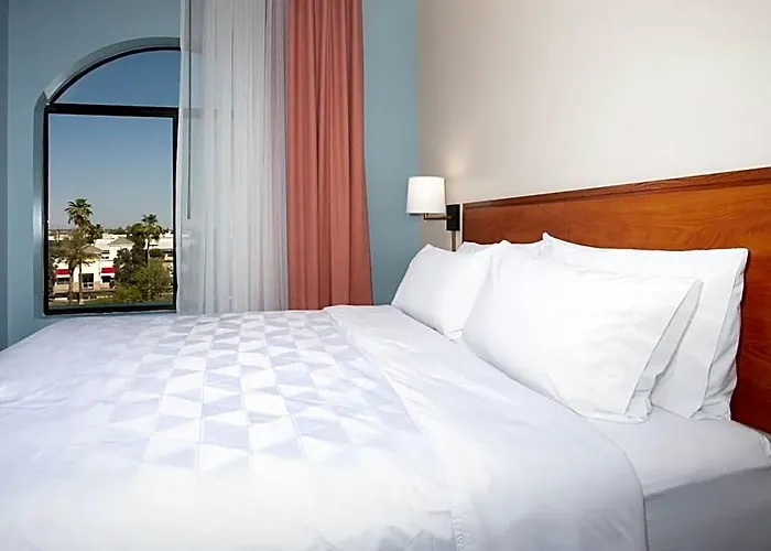 & - West Phoenix Area By Ihg Hotel Goodyear